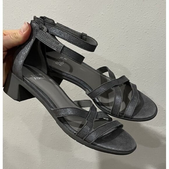 Eileen Fisher Women Noni Block Heel Strappy Sandals Size 5.5 Gray Ankle Strap - Picture 1 of 4